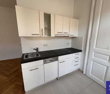 Provisionsfrei: Renovierter 25m² Altbau mit Einbauküche beim Rochus... - Photo 1