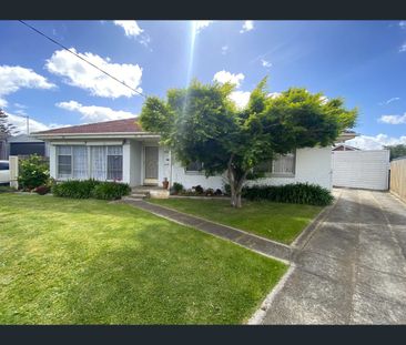 54 Hitchcock Street, Breakwater, Vic 3219 - Photo 3