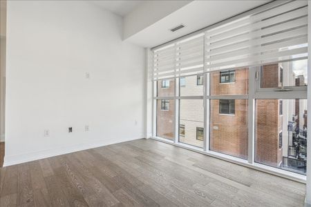 For Lease - 1063 DOUGLAS MCCURDY N/A Unit# 212, Mississauga, Ontario - Photo 5