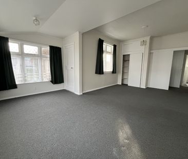 60 Martin Street, Wallaceville - Photo 5