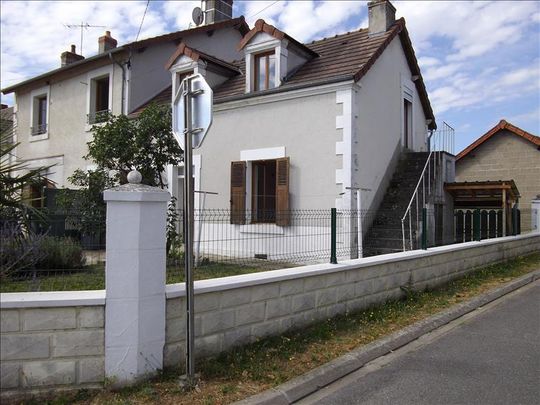 Maison 18320, Marseilles-Lès-Aubigny - Photo 1