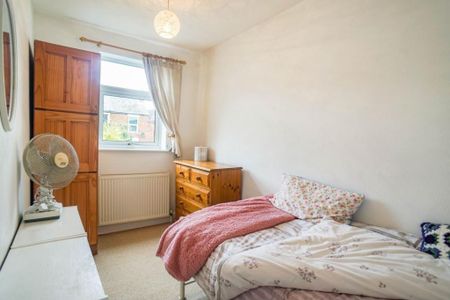 2 bedroom terraced house to rent - Photo 3