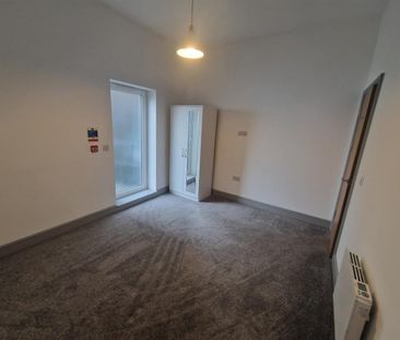 Walter Road, SA1 5RG, Swansea - Photo 1