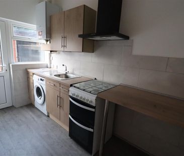 3 BED Detached house To rent - Photo 2