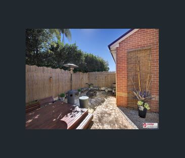 Charming 2-Bedroom Townhouse for Rent - Moorebank - Photo 5