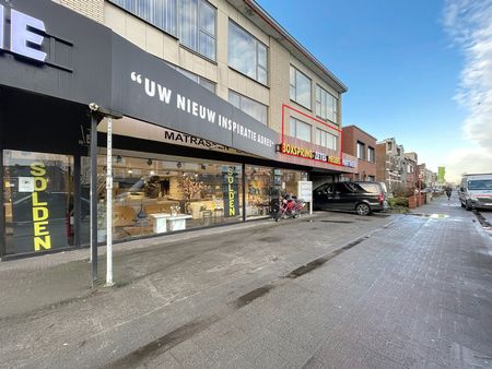 Appartement op de eerste verdieping met 2 slaapkamers en zeer ruim terras - Foto 4