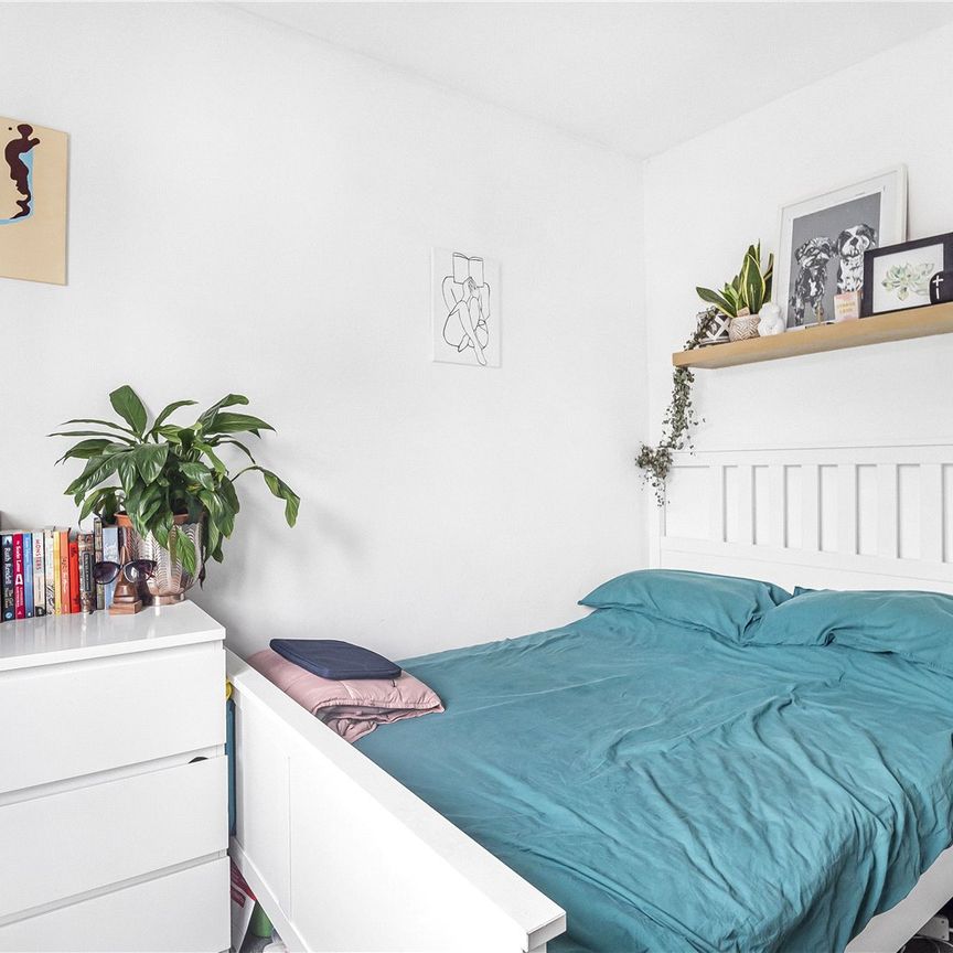 Kennington Lane, London, SE11 5QT - Photo 1