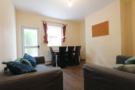 6 Bed Detached House, Addington Road, RG1 - Photo 2