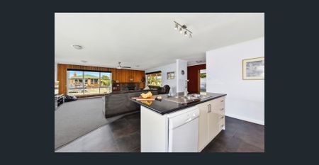 Family-Friendly Living in the Heart of Youngtown - Photo 3