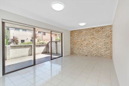 Light and Bright Modern Townhouse - Photo 2