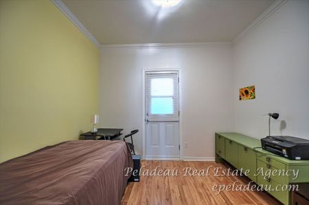970 Av. Cartier #2 - Photo 2