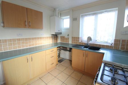 2 bedroom detached bungalow to rent - Photo 5