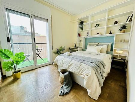 Carrer de Balmes, Barcelona, Catalonia 08022 - Photo 3