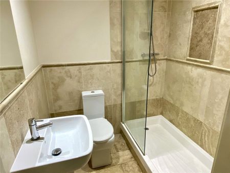 Halifax Road, Staincliffe, Dewsbury, West Yorkshire, WF13 - Photo 5