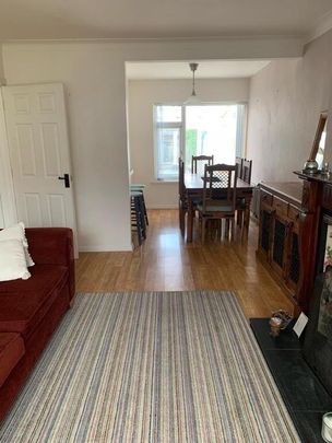 94 Broadway, Bangor, BT20 4TS - Photo 1