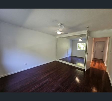 23/20 Barbet Place, Burleigh Waters, Qld 4220 - Photo 4