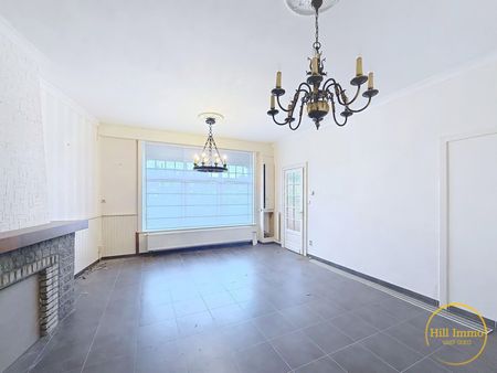 Te huur: Charmante rijwoning met authentieke gevel in het centrum van Kemmel (Heuvelland) - Photo 3