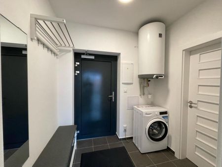 Pronájem bytu 1+kk 32 m2 - Fotografie 4