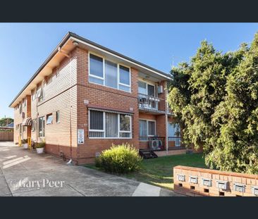 4/82-84 Coorigil Road, Carnegie, Vic 3163 - Photo 6