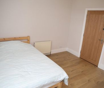 1 bedroom in a house share to rent - Photo 6