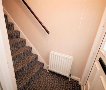 2 bedroom terraced house to rent - Photo 4