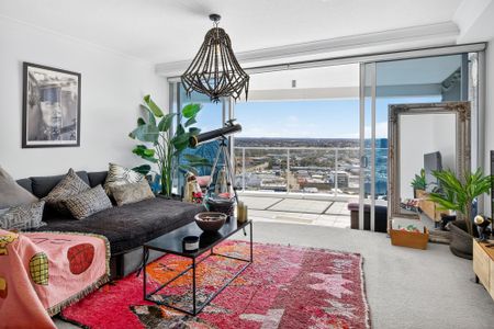 32307/9 Lawson Street, Southport QLD 4215 - House For Rent | Domain - Photo 4