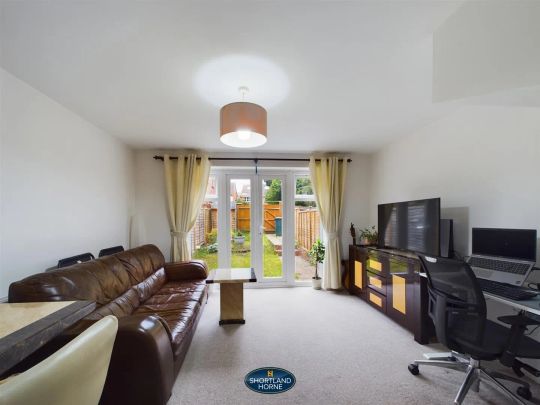 Molay Close, Tile Hill, Coventry - Photo 1