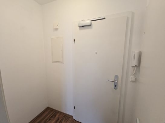Zentrale SINGLE-Wohnung mit Balkon in Innenhoflage - Obere Bahnstraße 53 - Top 11 - Foto 1