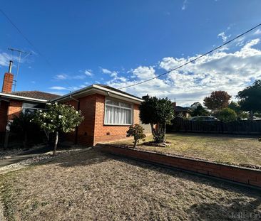 14 Dianne Street, Bundoora - Photo 3