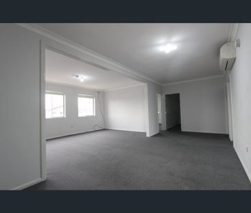2/63 Hill Road, Lurnea, NSW 2170 - Photo 5