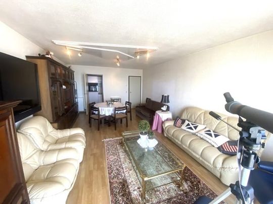 Appartement te huur - Photo 1