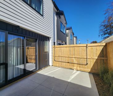 Silverstream Living - Photo 2