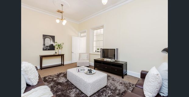 Beautiful Bluestone - Photo 1