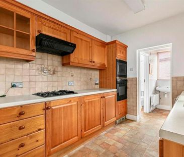 3 bedroom maisonette to rent - Photo 6