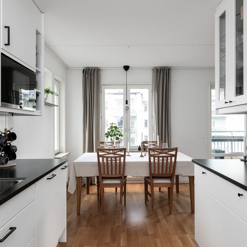 Rostagatan, Örebro - Photo 1