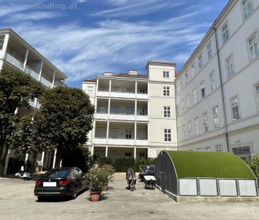 sanierte Altbauwohnung mit großer Loggia - Photo 3