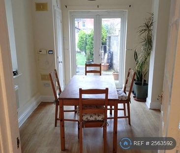 2 bedroom terraced house to rent - Photo 3