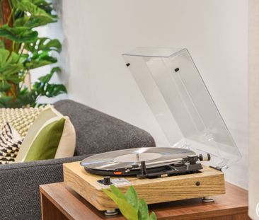 Sanday Drive Colindale NW9 - Photo 3