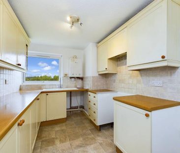 2 bedroom maisonette to rent - Photo 5