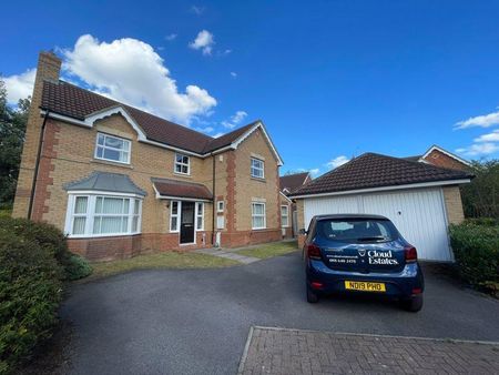 4 bedroom detached house to rent - Photo 5