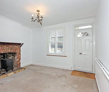 2 bedroom end of terrace house to rent - Photo 1