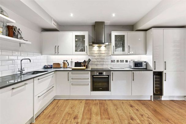 Dundee Court, 73 Wapping High Street, London, E1W 2YG - Photo 1