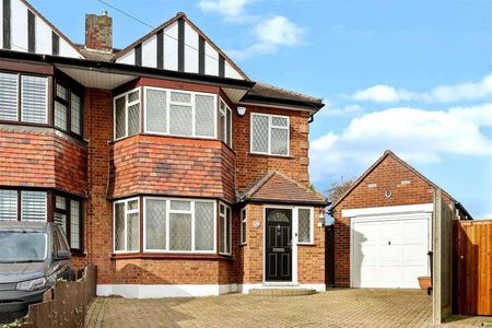 Stewards Close, Epping, CM16 - Photo 4