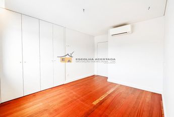 Apartamento T4 em Porto