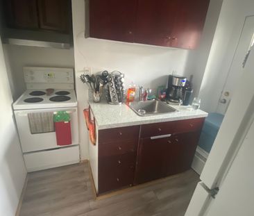 For Lease - 28 Springhurst Avenue Unit# 1, Toronto, Ontario - Photo 6