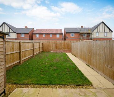 3 bedroom terraced house to rent - Photo 5