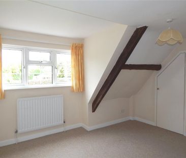2 bedroom semi-detached house to rent - Photo 5