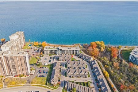 For Lease - 18 Lakefront Drive, Hamilton, Ontario - Photo 5