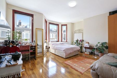 6 bedroom house to rent - Photo 2