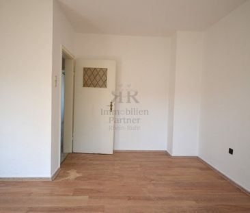 Tolle 2-Raumwohnung mit einer Einbauküche! - Photo 2
